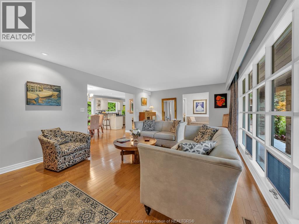Photo 14 of 3068 Centennial Crescent, Kingsville ON