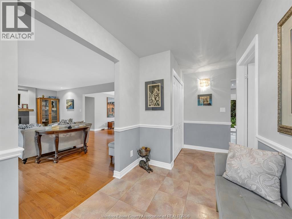 Photo 11 of 3068 Centennial Crescent, Kingsville ON
