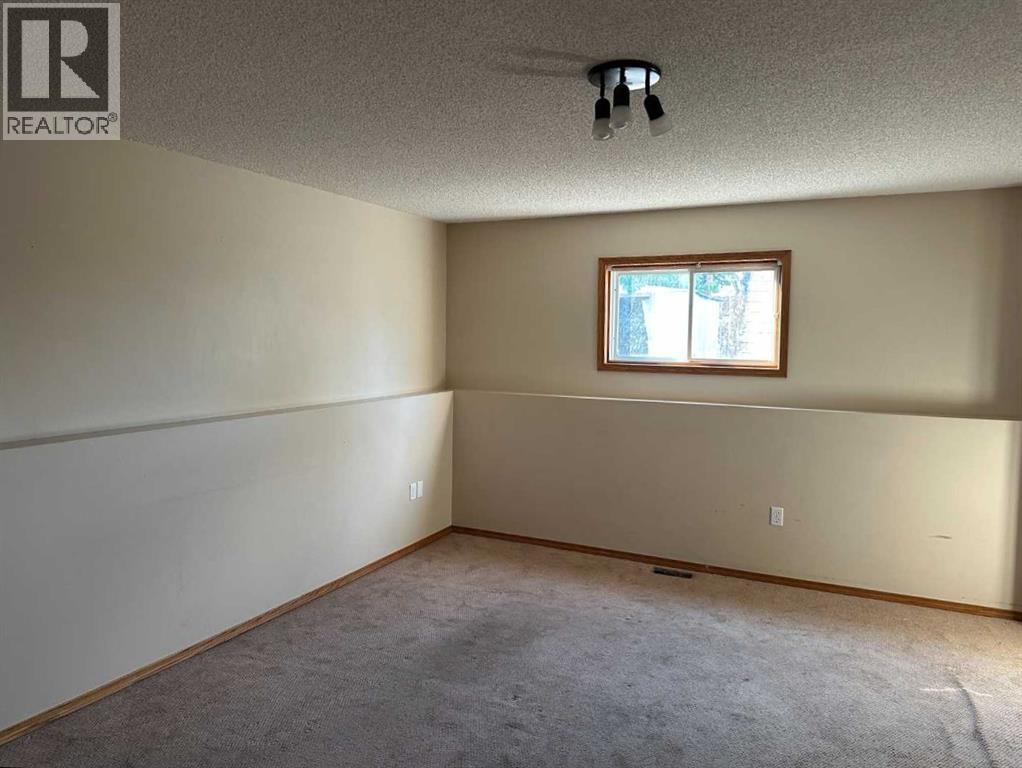 Photo 18 of 9412 82 Avenue, Grande Prairie AB