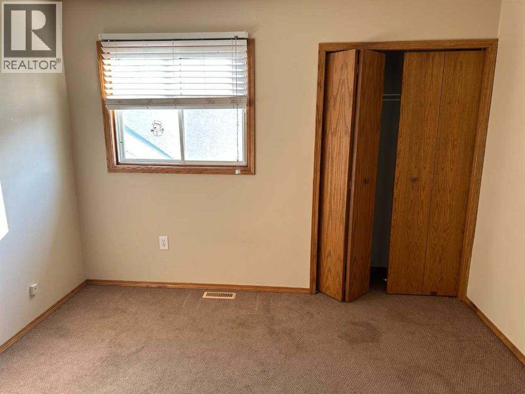 Photo 12 of 9412 82 Avenue, Grande Prairie AB