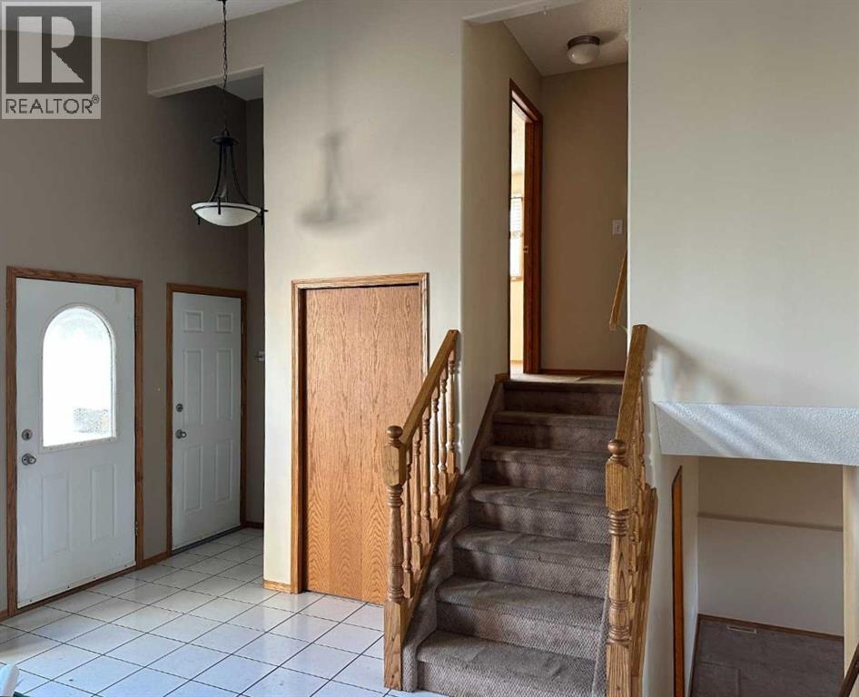 Photo 10 of 9412 82 Avenue, Grande Prairie AB