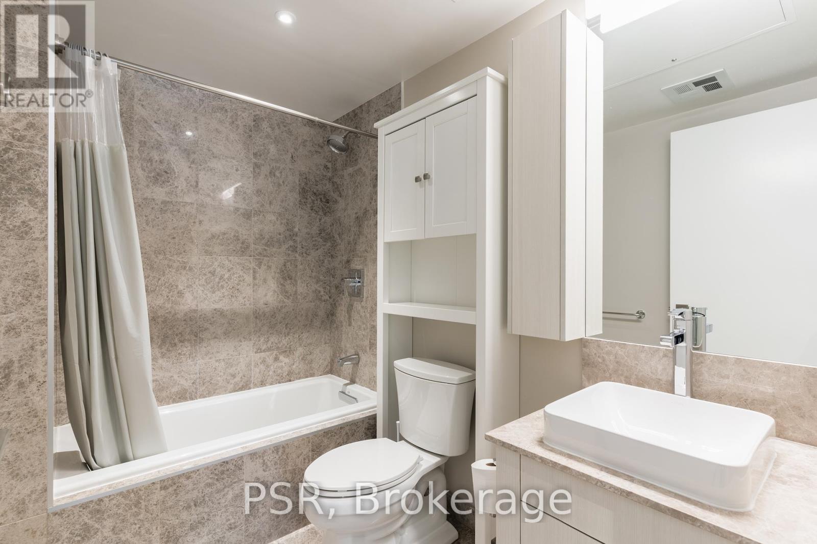 Photo 15 of 311 3018 Yonge Street, Toronto ON