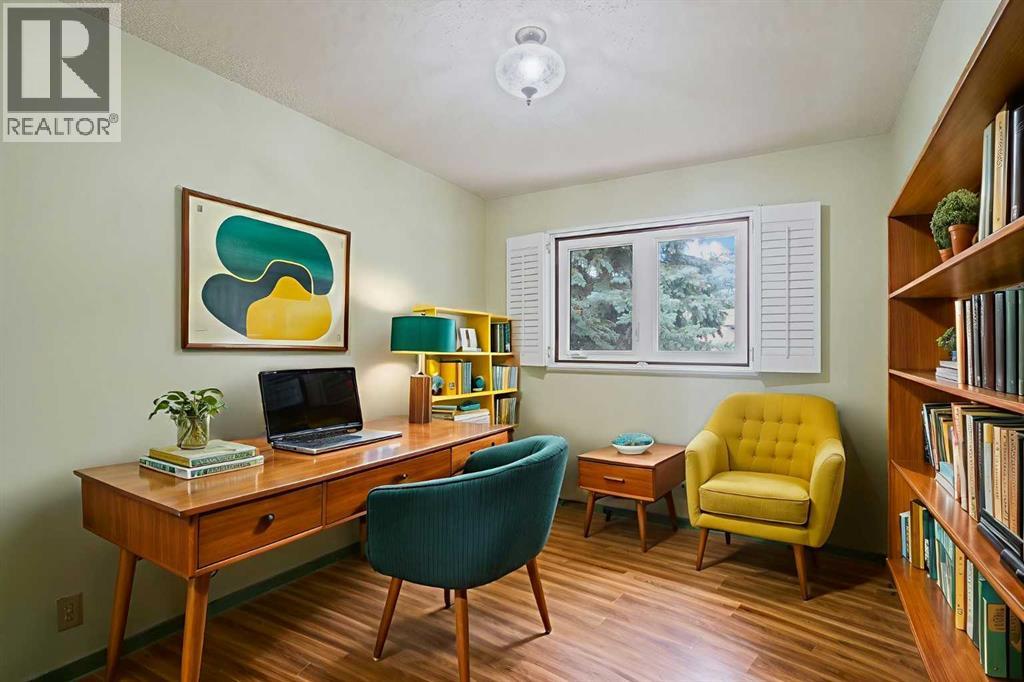 Single Family House for Sale in  Dalcastle Mews NW Dalhousie Calgary 