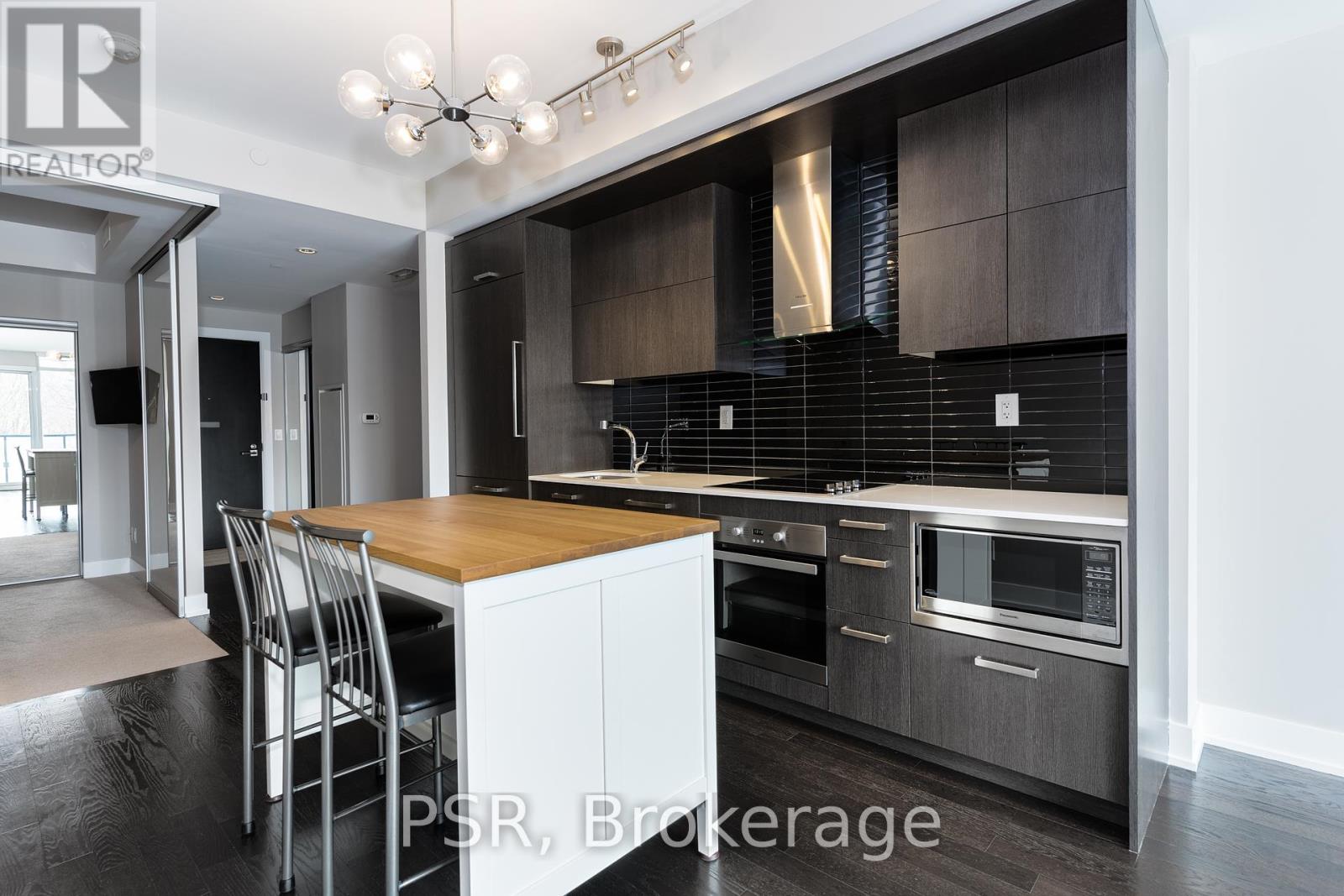 Photo 12 of 311 3018 Yonge Street, Toronto ON