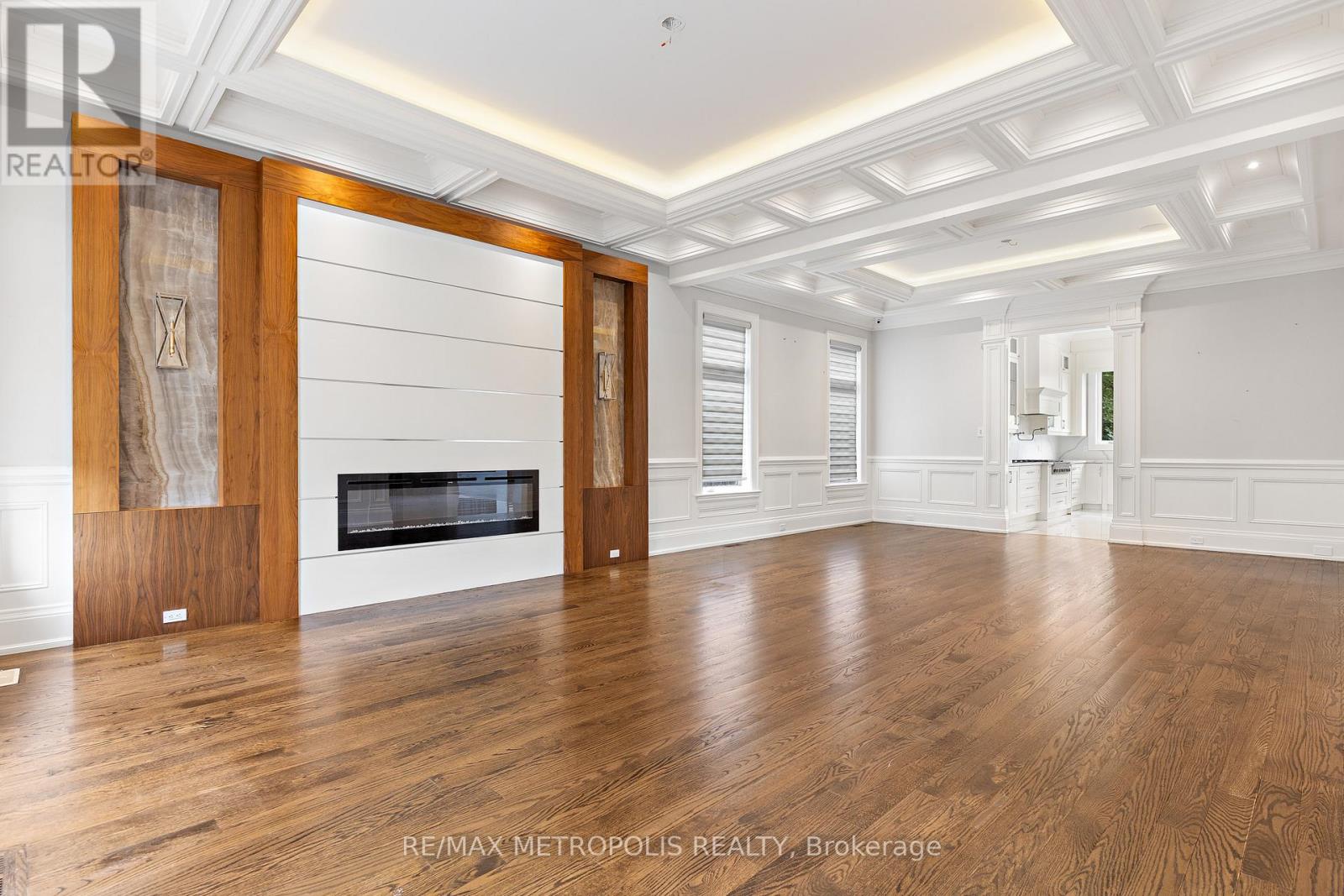 Photo 16 of 2 Poplar Drive, Richmond Hill ON