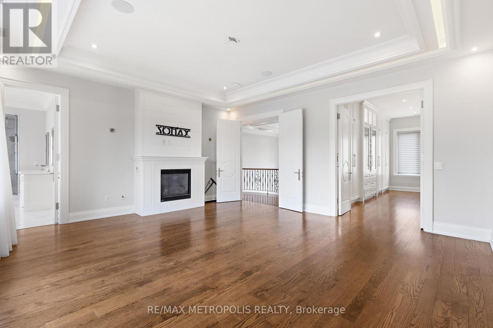Photo 20 of 2 Poplar Drive, Richmond Hill ON