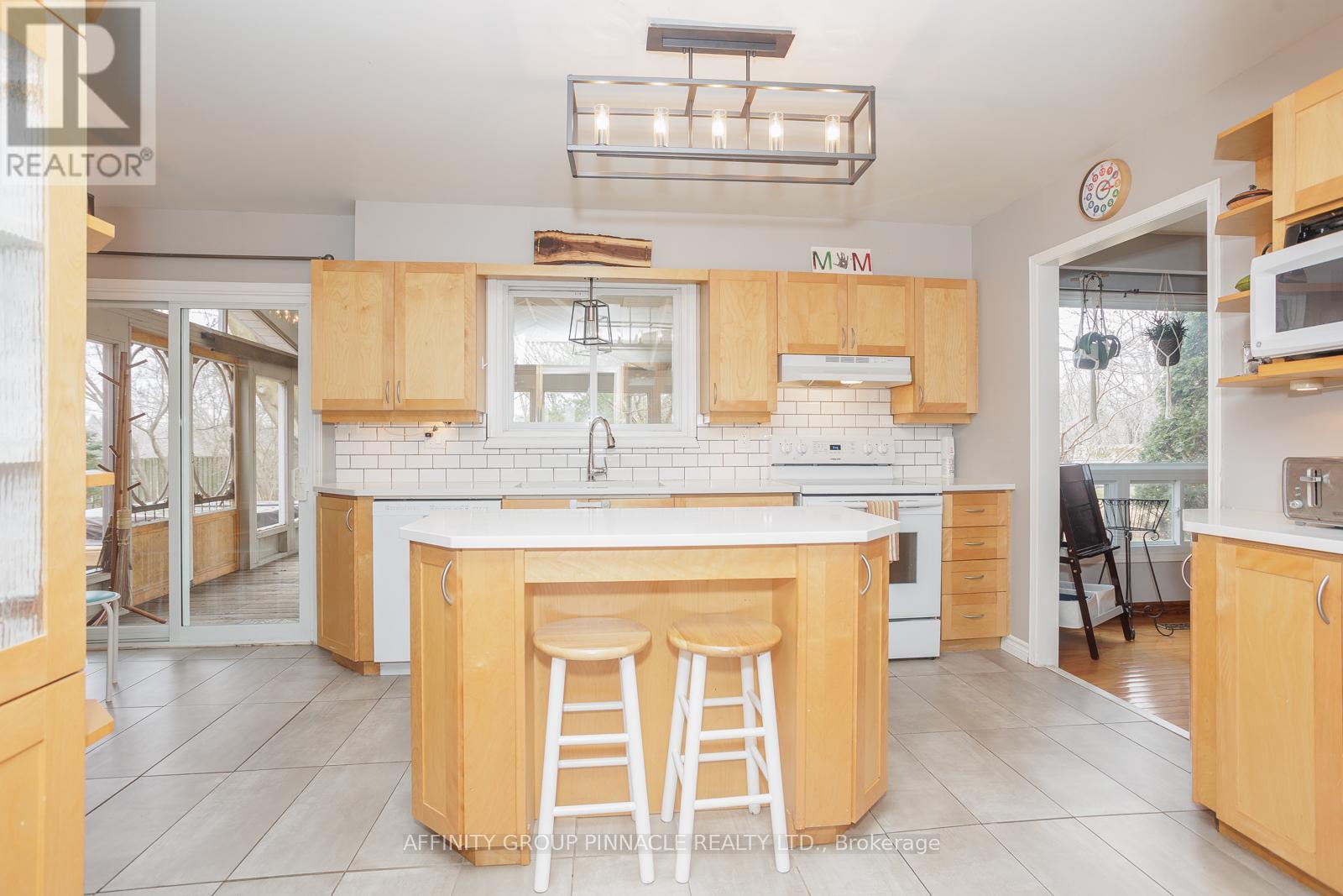 Photo 32 of 21 Mcdonagh Drive, Kawartha Lakes ON