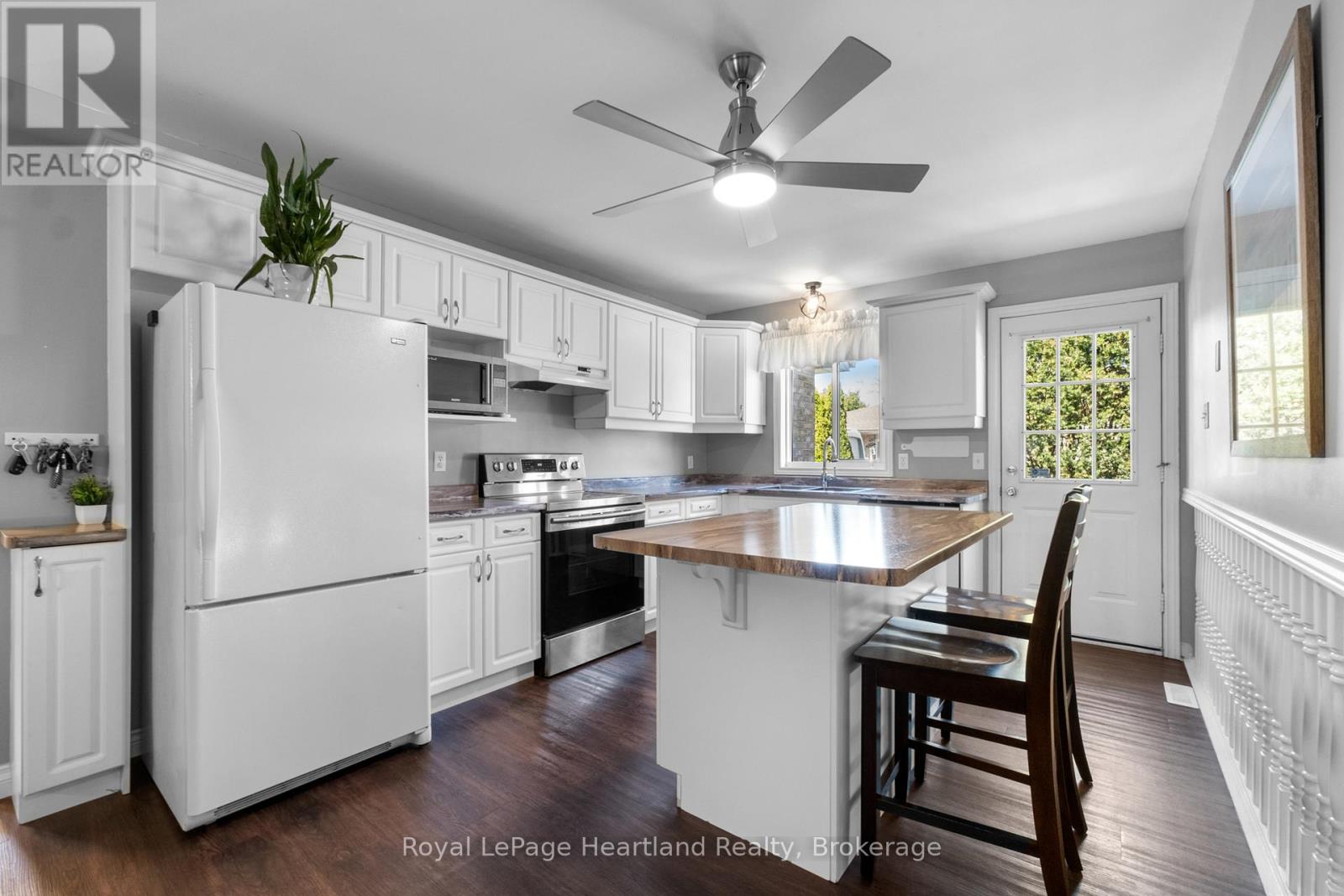 Single Family House for Sale in  WEST PARK DRIVE North Middlesex (Parkhill) 