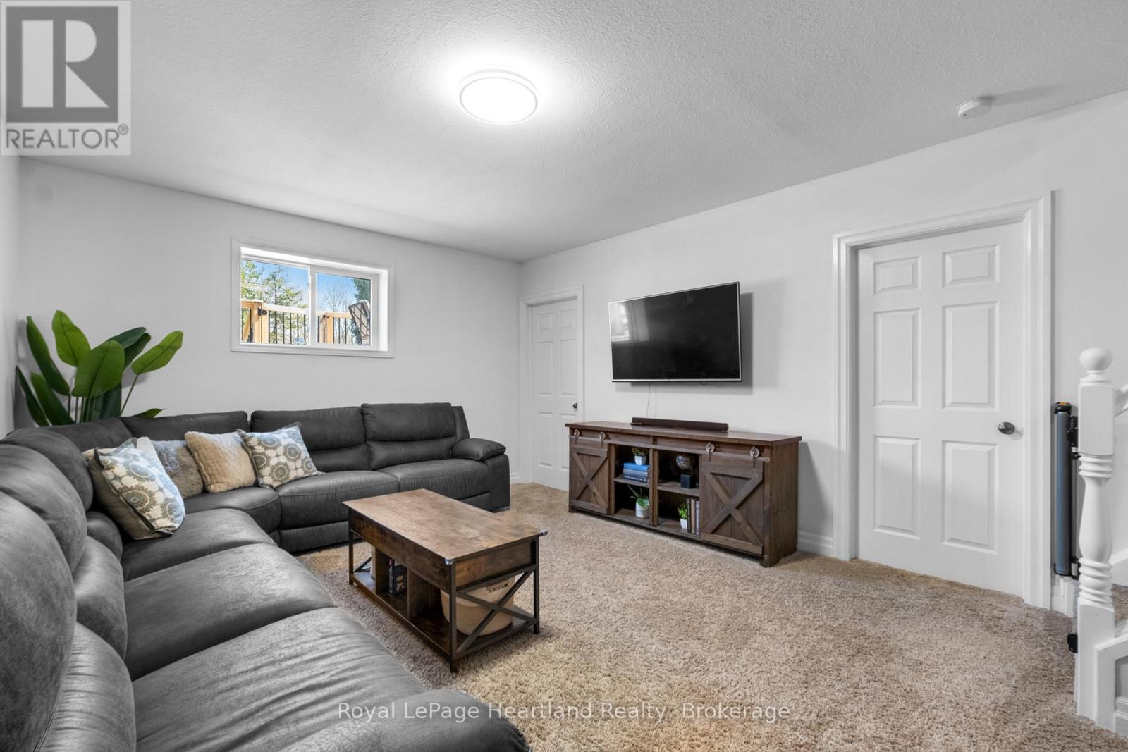 Single Family House for Sale in  WEST PARK DRIVE North Middlesex (Parkhill) 