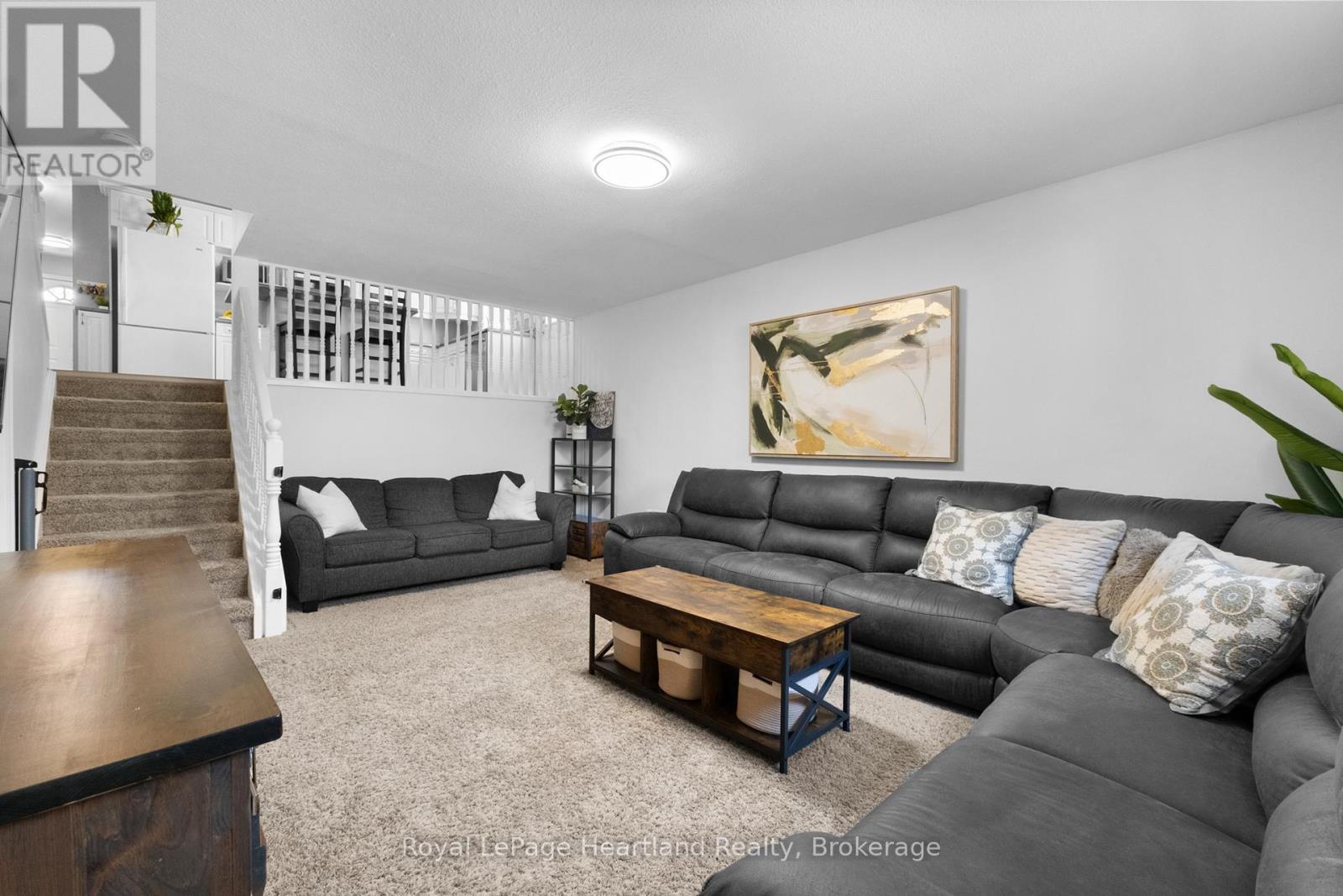 Single Family House for Sale in  WEST PARK DRIVE North Middlesex (Parkhill) 