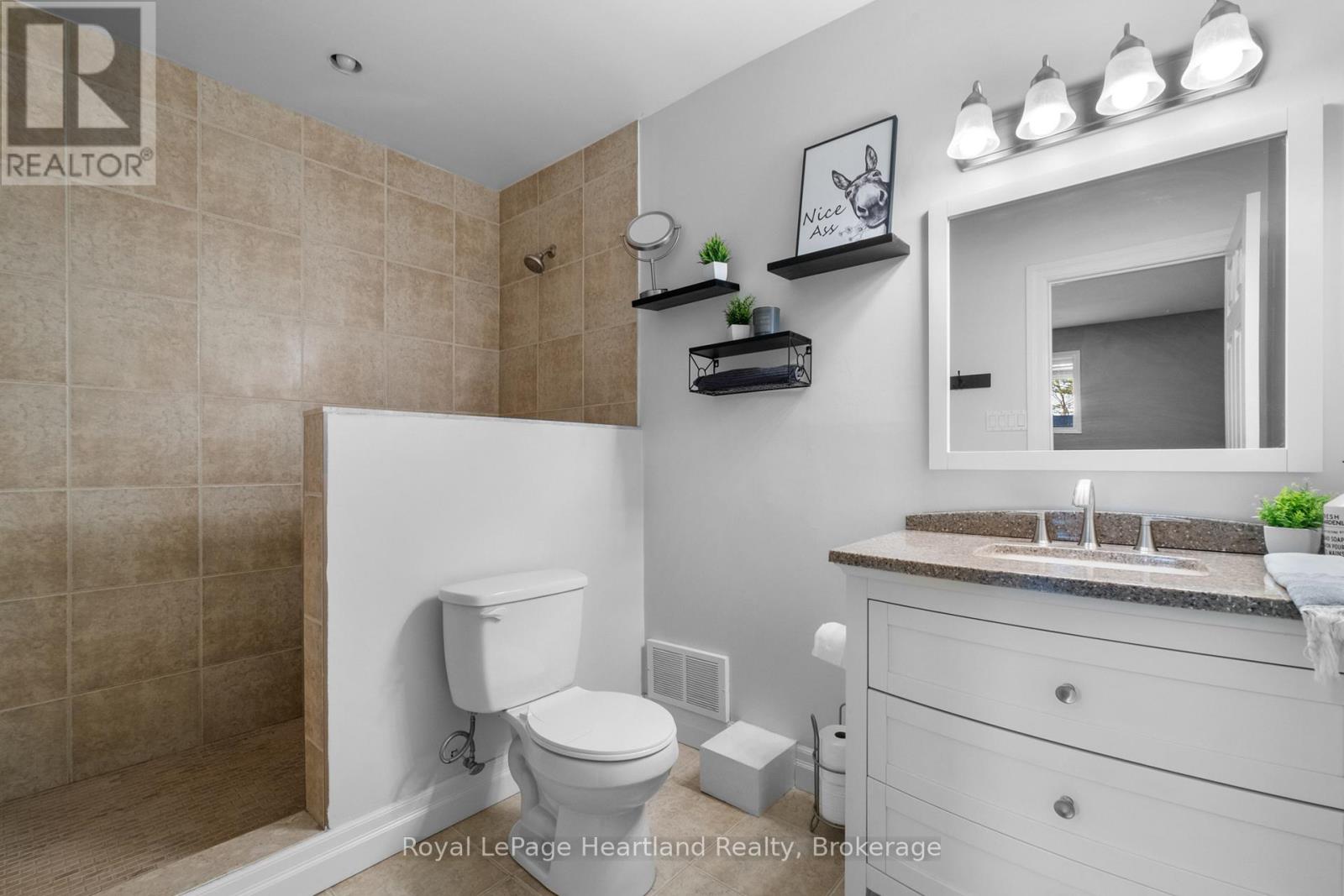 Single Family House for Sale in  WEST PARK DRIVE North Middlesex (Parkhill) 