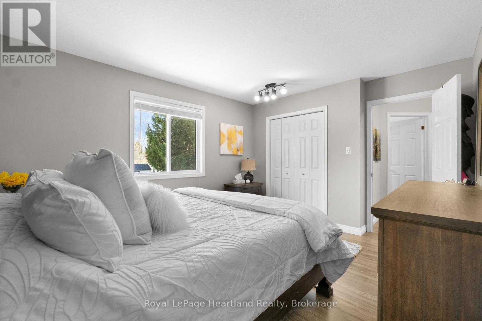 Single Family House for Sale in  WEST PARK DRIVE North Middlesex (Parkhill) 