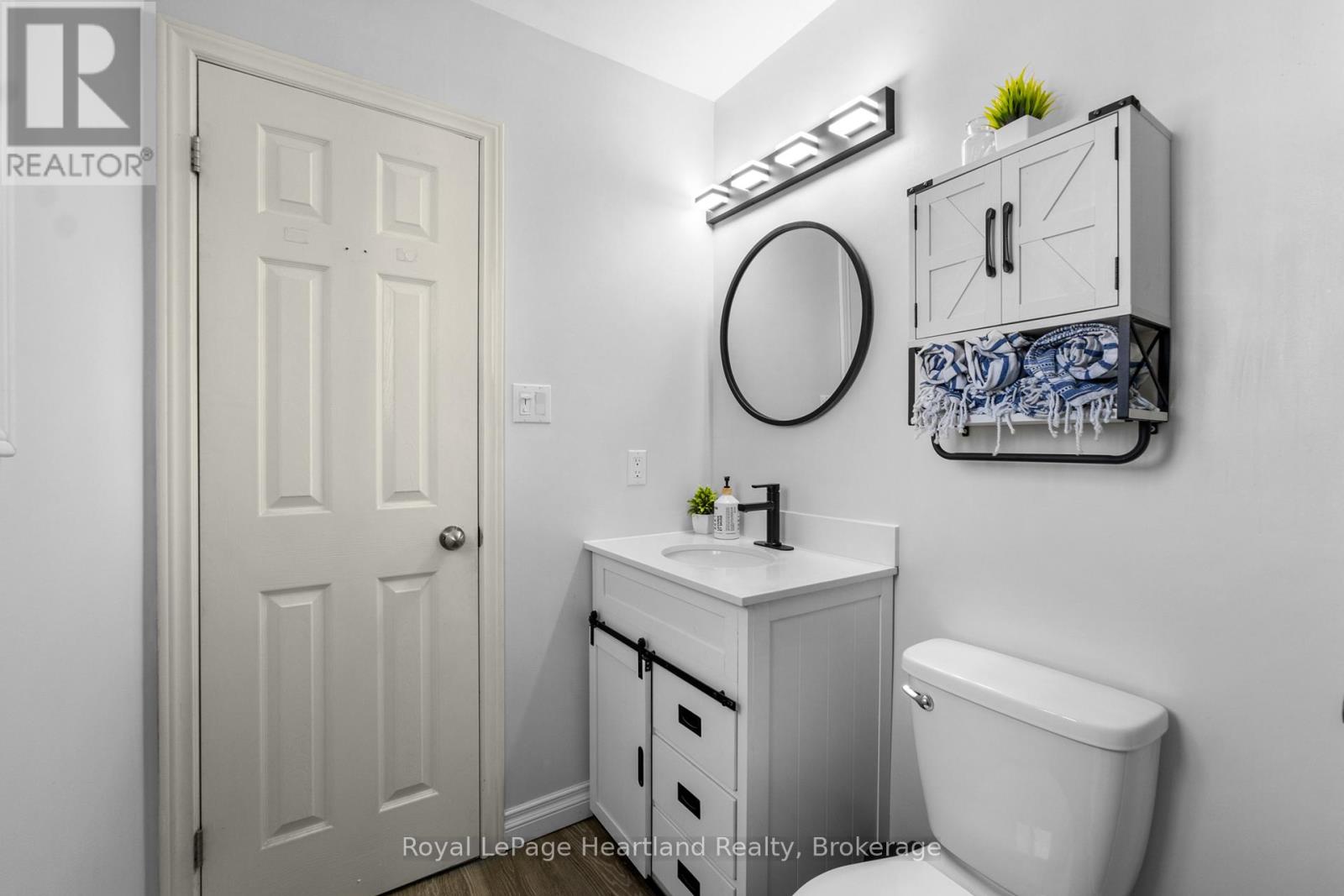 Single Family House for Sale in  WEST PARK DRIVE North Middlesex (Parkhill) 