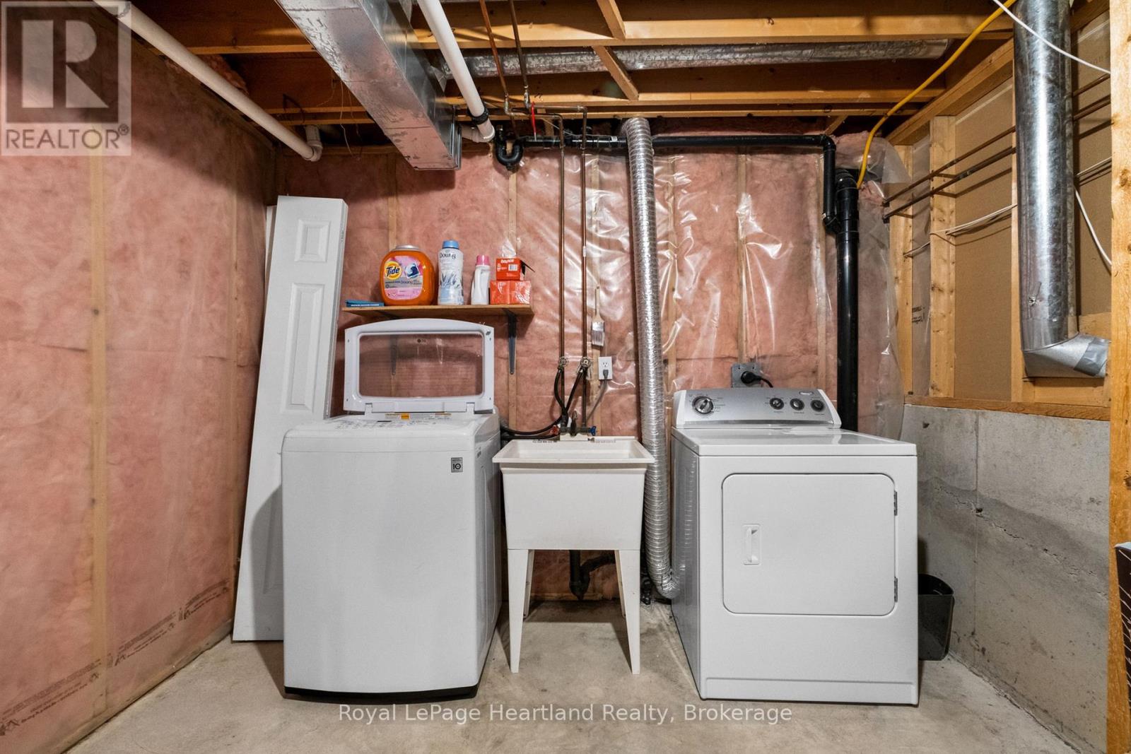 Single Family House for Sale in  WEST PARK DRIVE North Middlesex (Parkhill) 