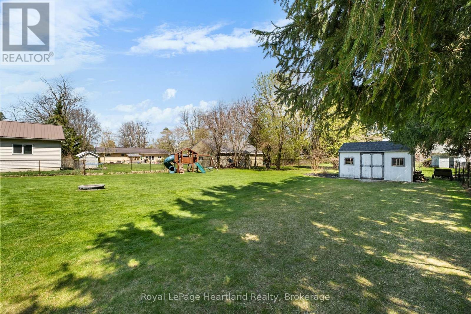 Single Family House for Sale in  WEST PARK DRIVE North Middlesex (Parkhill) 