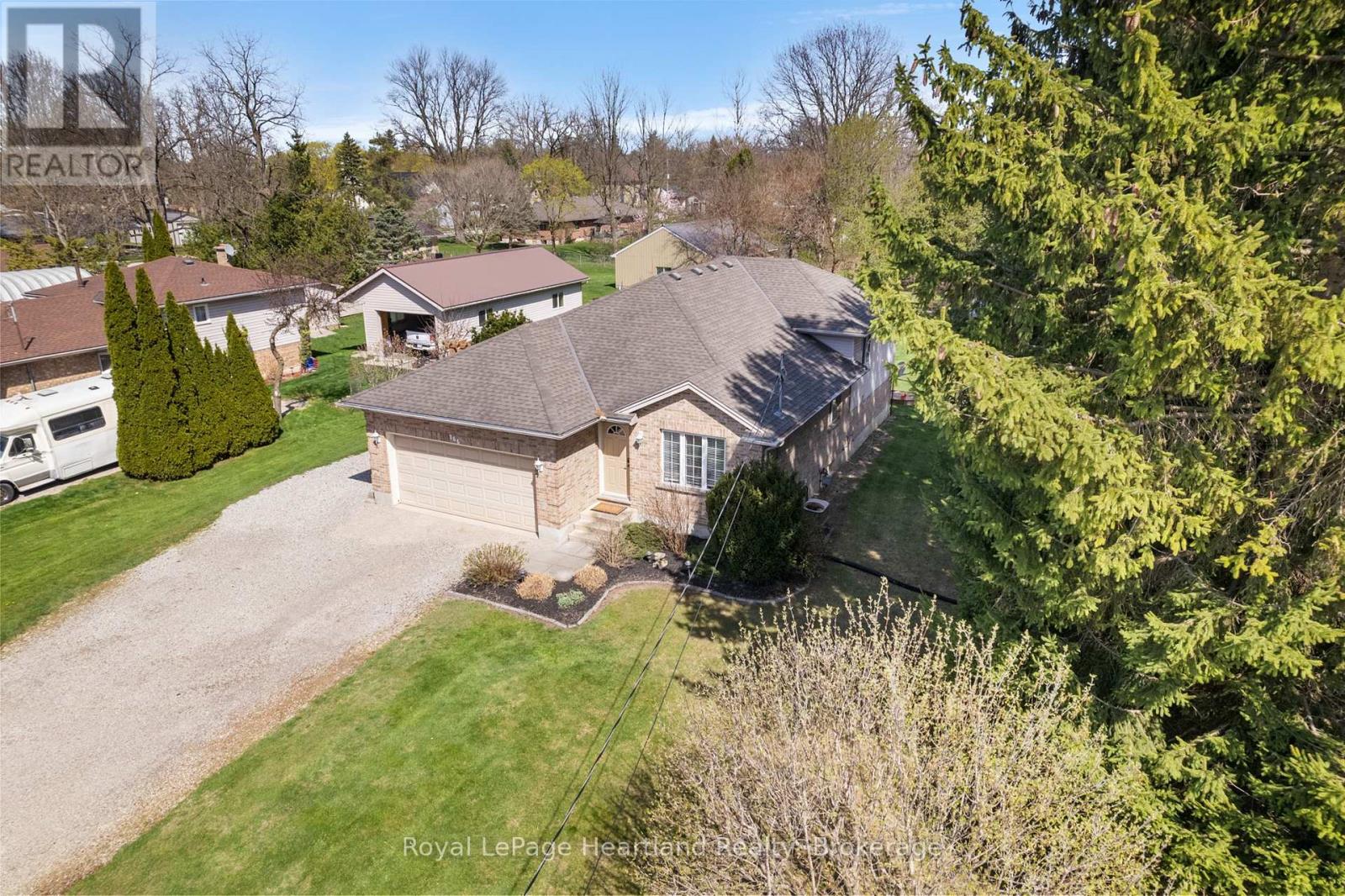 Single Family House for Sale in  WEST PARK DRIVE North Middlesex (Parkhill) 