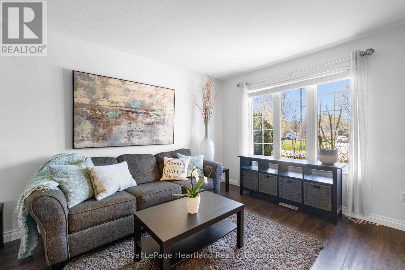 Single Family House for Sale in  WEST PARK DRIVE North Middlesex (Parkhill) 