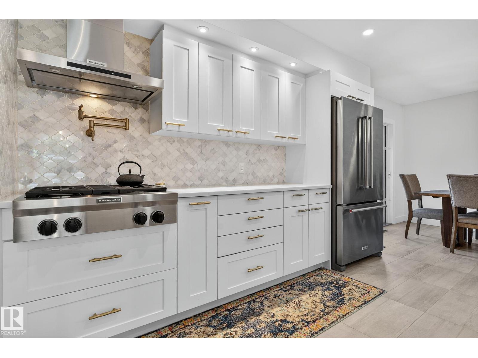 Photo 14 of 9647 86 St Nw, Edmonton AB