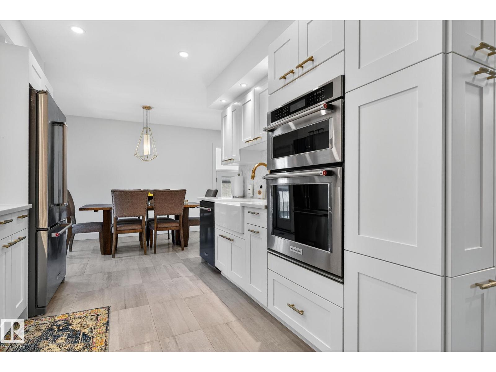 Photo 15 of 9647 86 St Nw, Edmonton AB