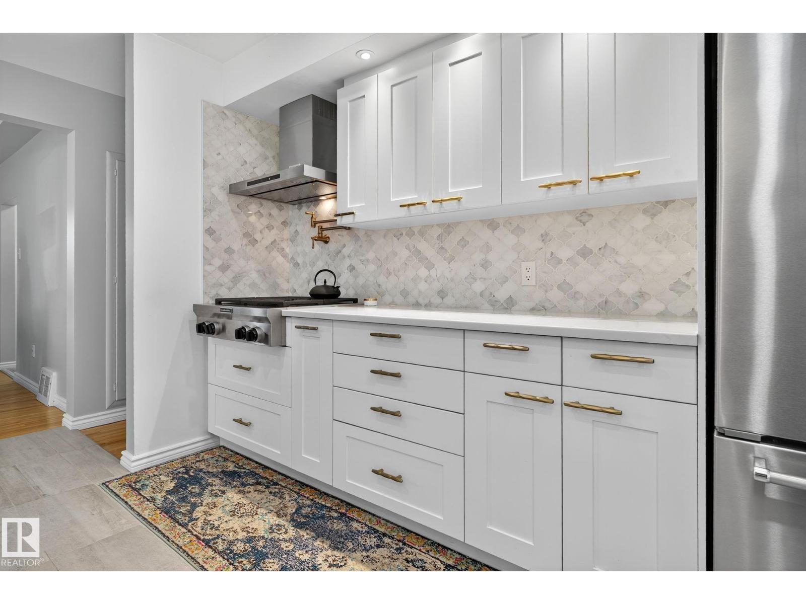 Photo 17 of 9647 86 St Nw, Edmonton AB
