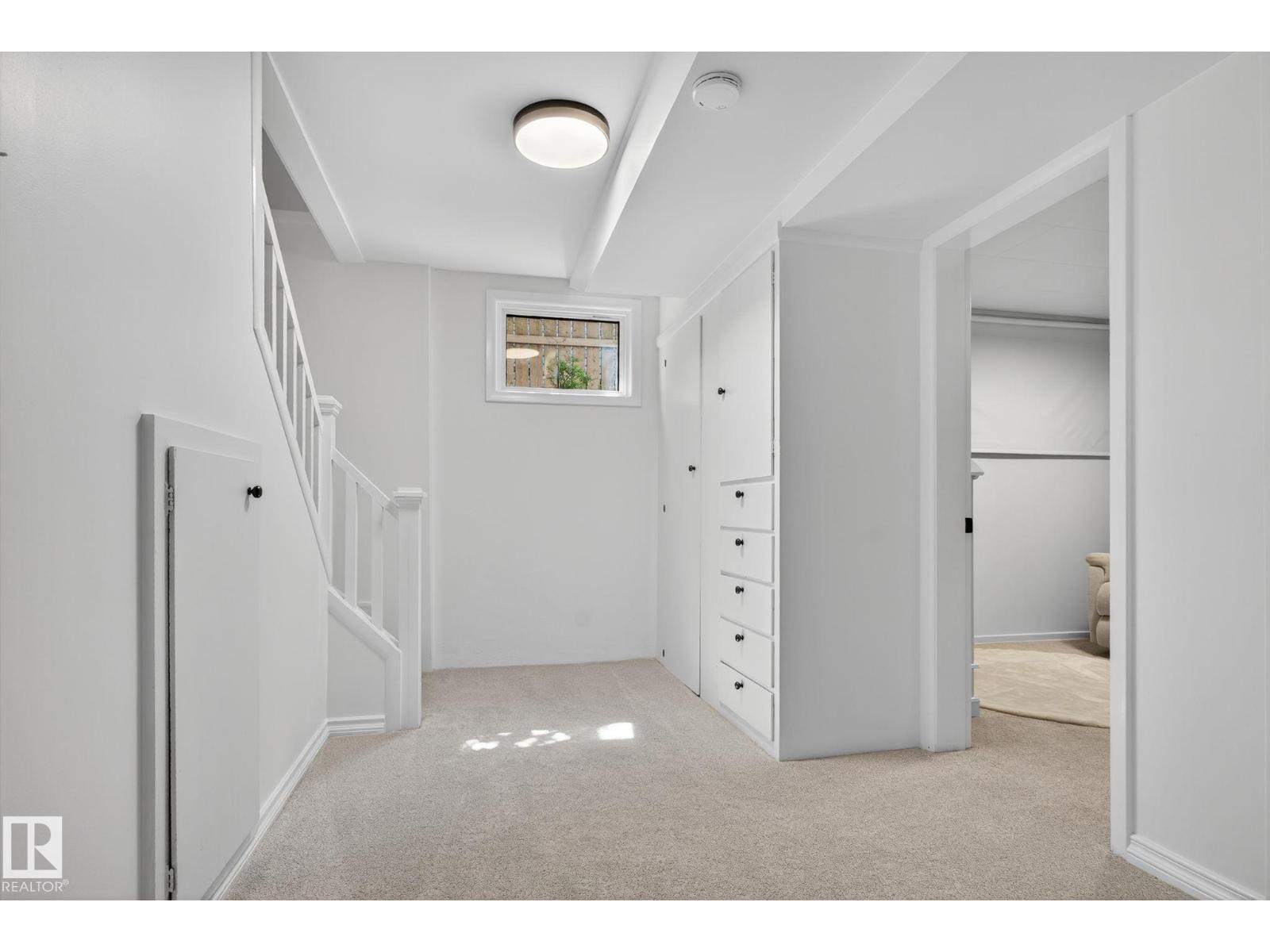 Photo 31 of 9647 86 St Nw, Edmonton AB