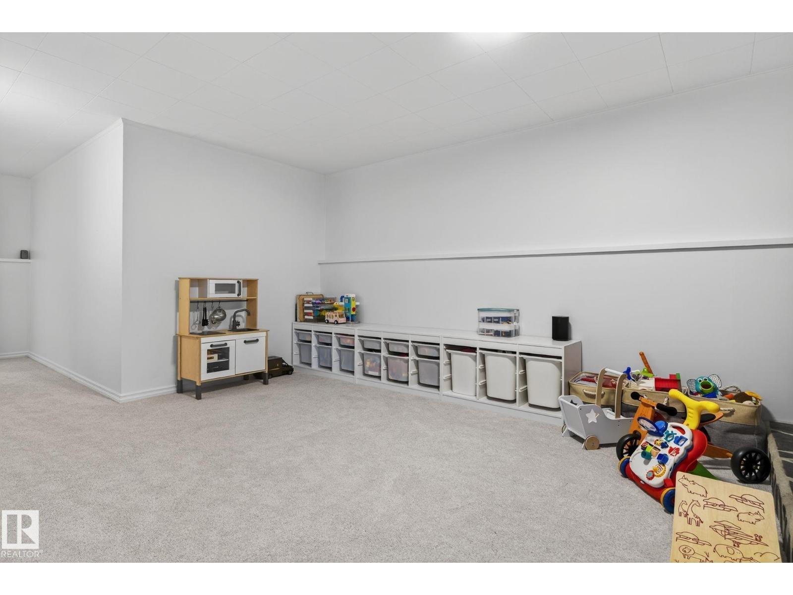 Photo 35 of 9647 86 St Nw, Edmonton AB