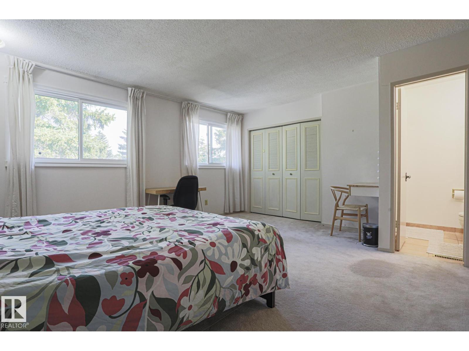 Photo 37 of 7608 181 St Nw, Edmonton AB