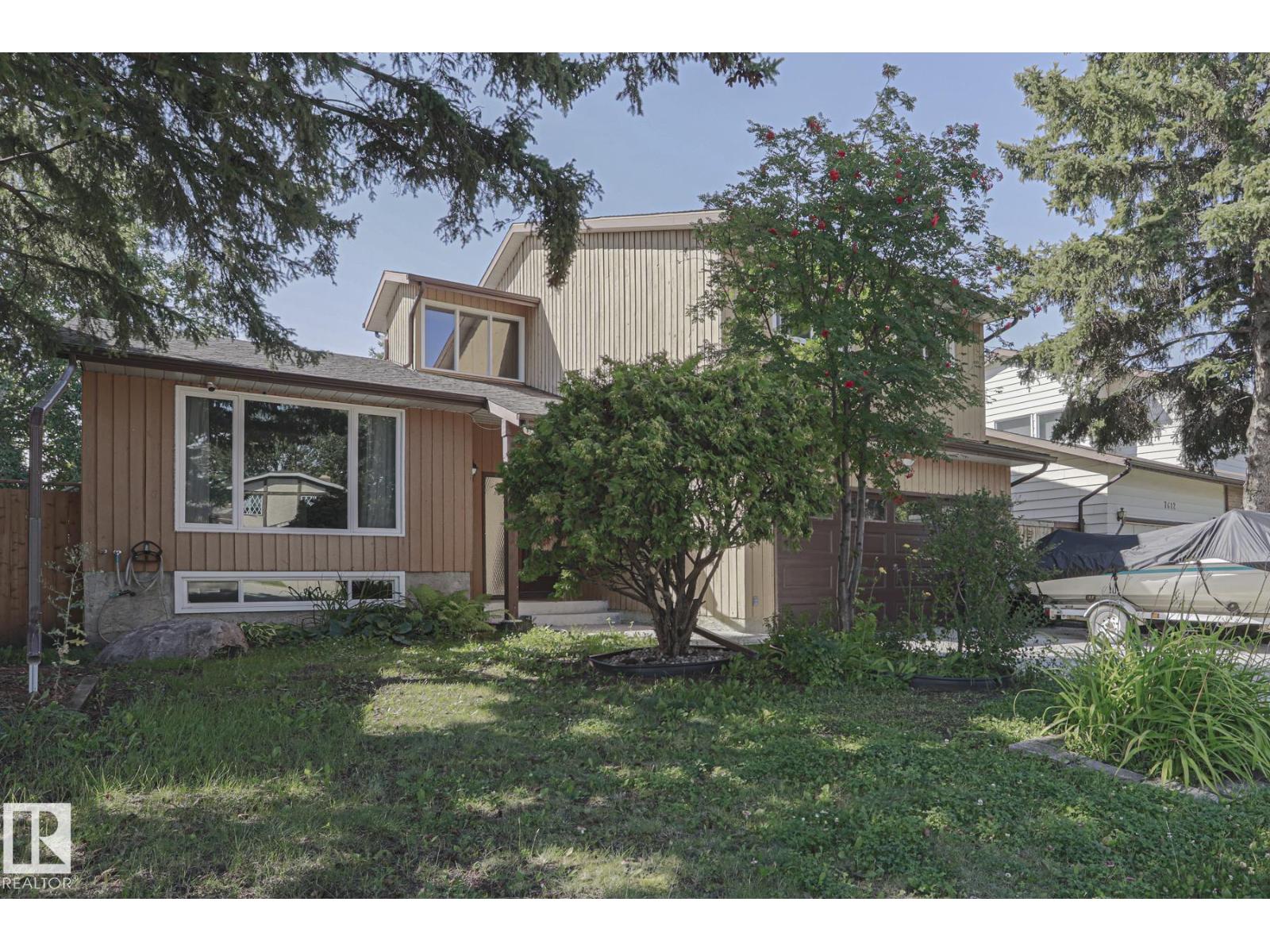 Photo 41 of 7608 181 St Nw, Edmonton AB