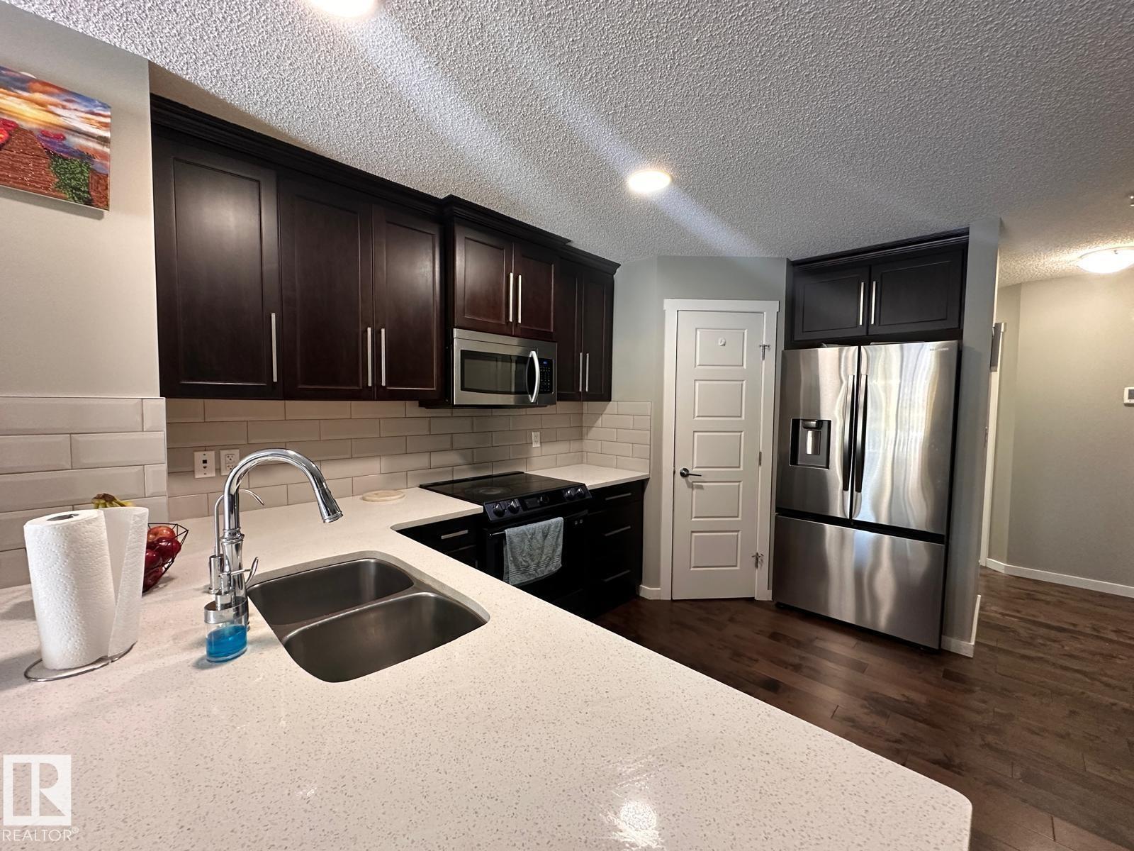 Photo 4 of 4427 6 St Nw, Edmonton AB
