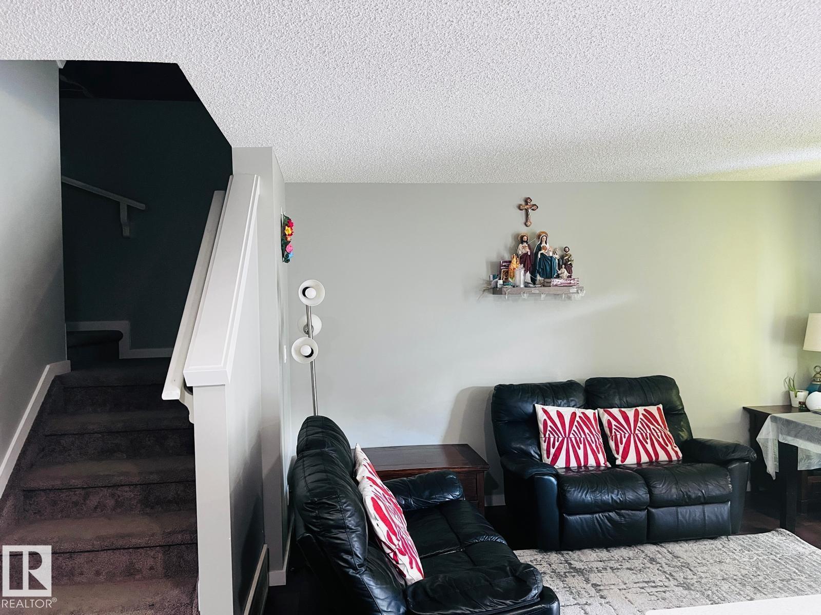 Photo 6 of 4427 6 St Nw, Edmonton AB