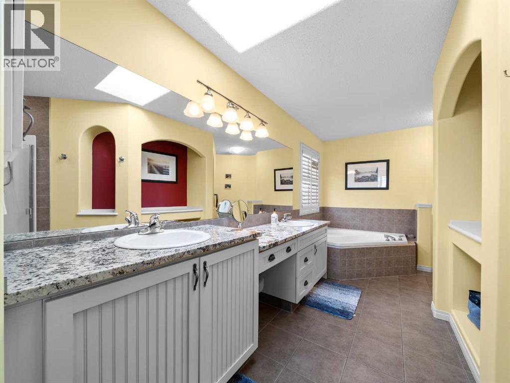 Single Family House for Sale in  Chaparral Drive SE Chaparral Calgary 