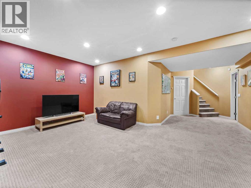 Single Family House for Sale in  Chaparral Drive SE Chaparral Calgary 