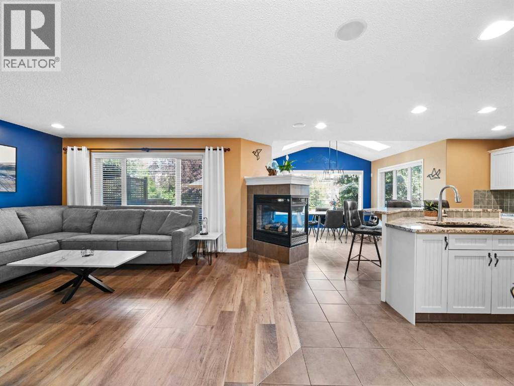 Single Family House for Sale in  Chaparral Drive SE Chaparral Calgary 