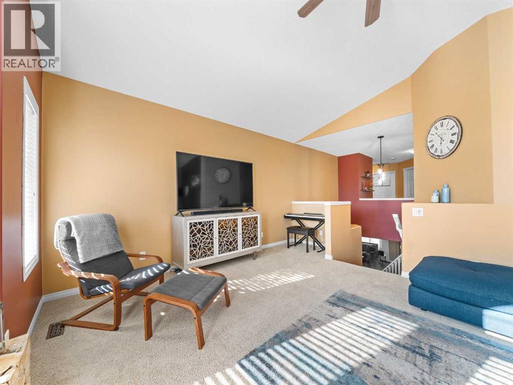 Single Family House for Sale in  Chaparral Drive SE Chaparral Calgary 