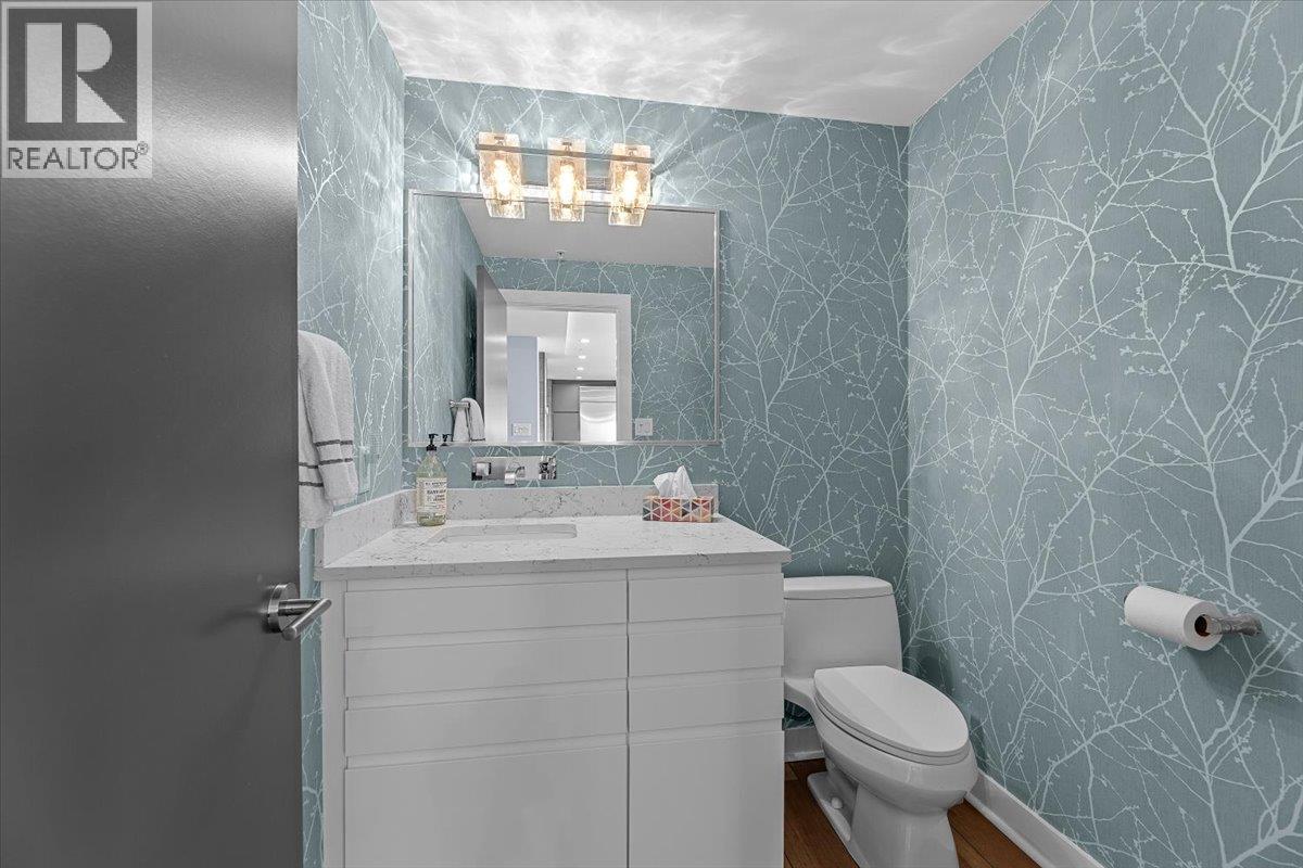 1209 1160 Bernard Avenue, Kelowna