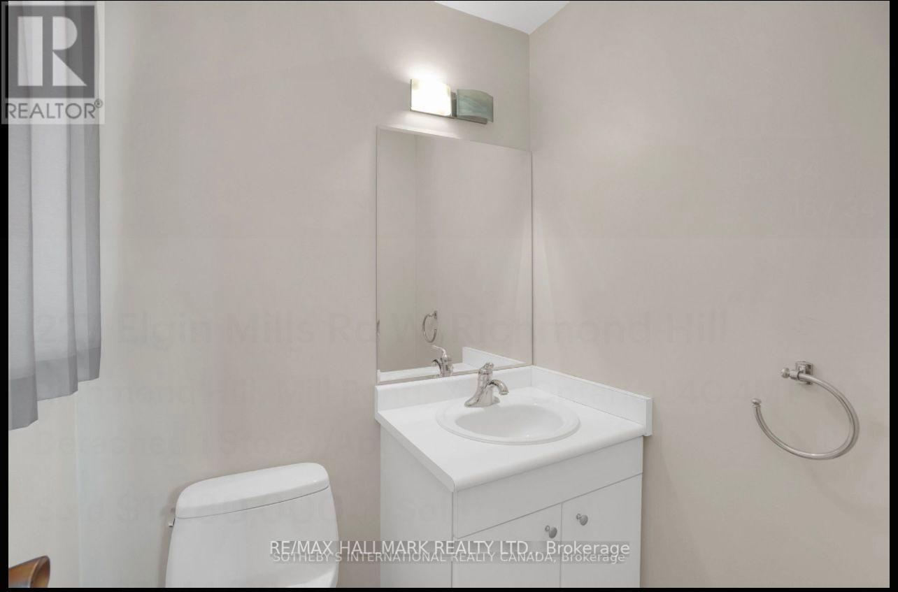 Photo 7 of 227 Elgin Mills Main Floor Road W, Richmond Hill ON