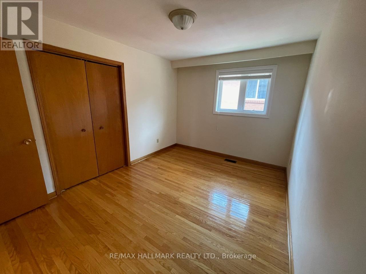 Photo 3 of 227 Elgin Mills Main Floor Road W, Richmond Hill ON