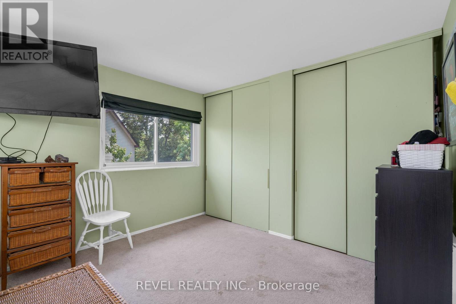 Photo 16 of 68 28 Donald Street, Barrie ON