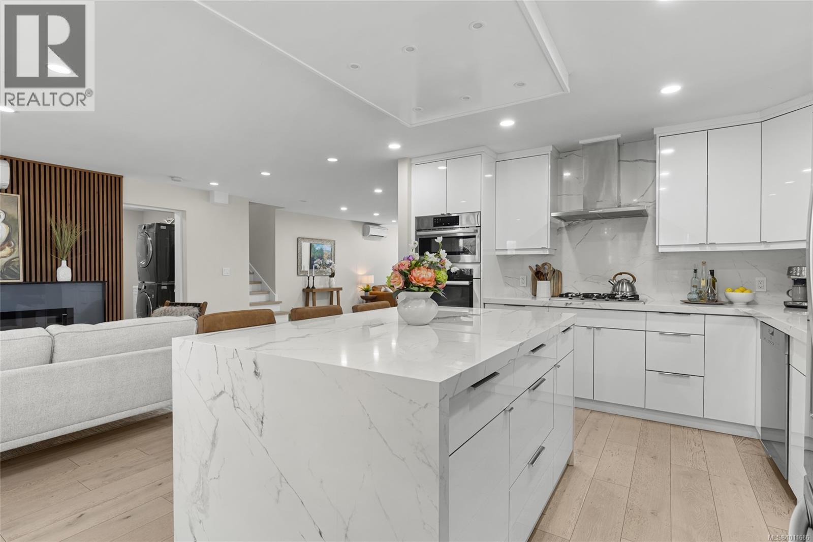 Photo 13 of 4238 Hayden Crt, Saanich BC