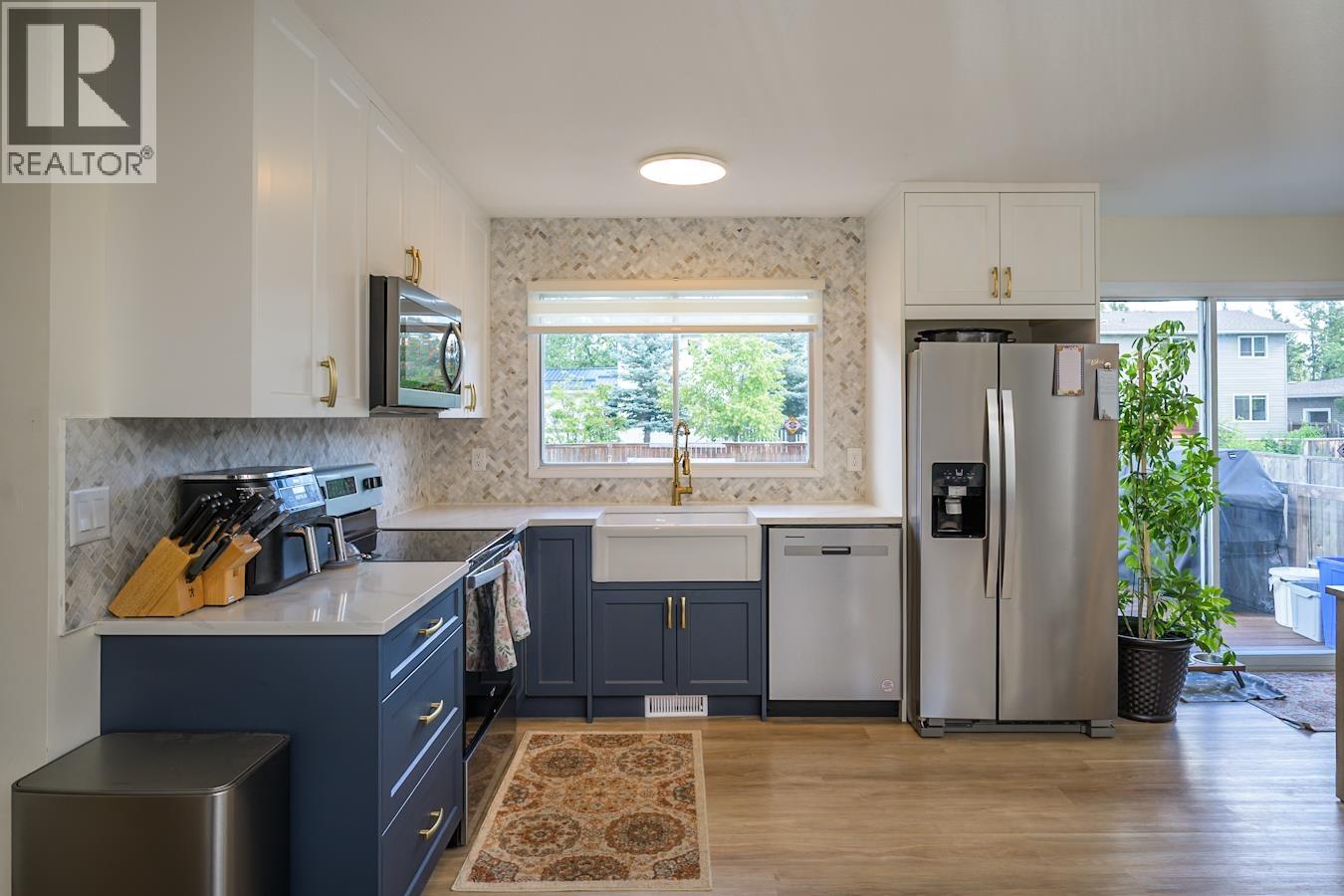 Photo 5 of 192 Mcdermid Drive, Prince George BC