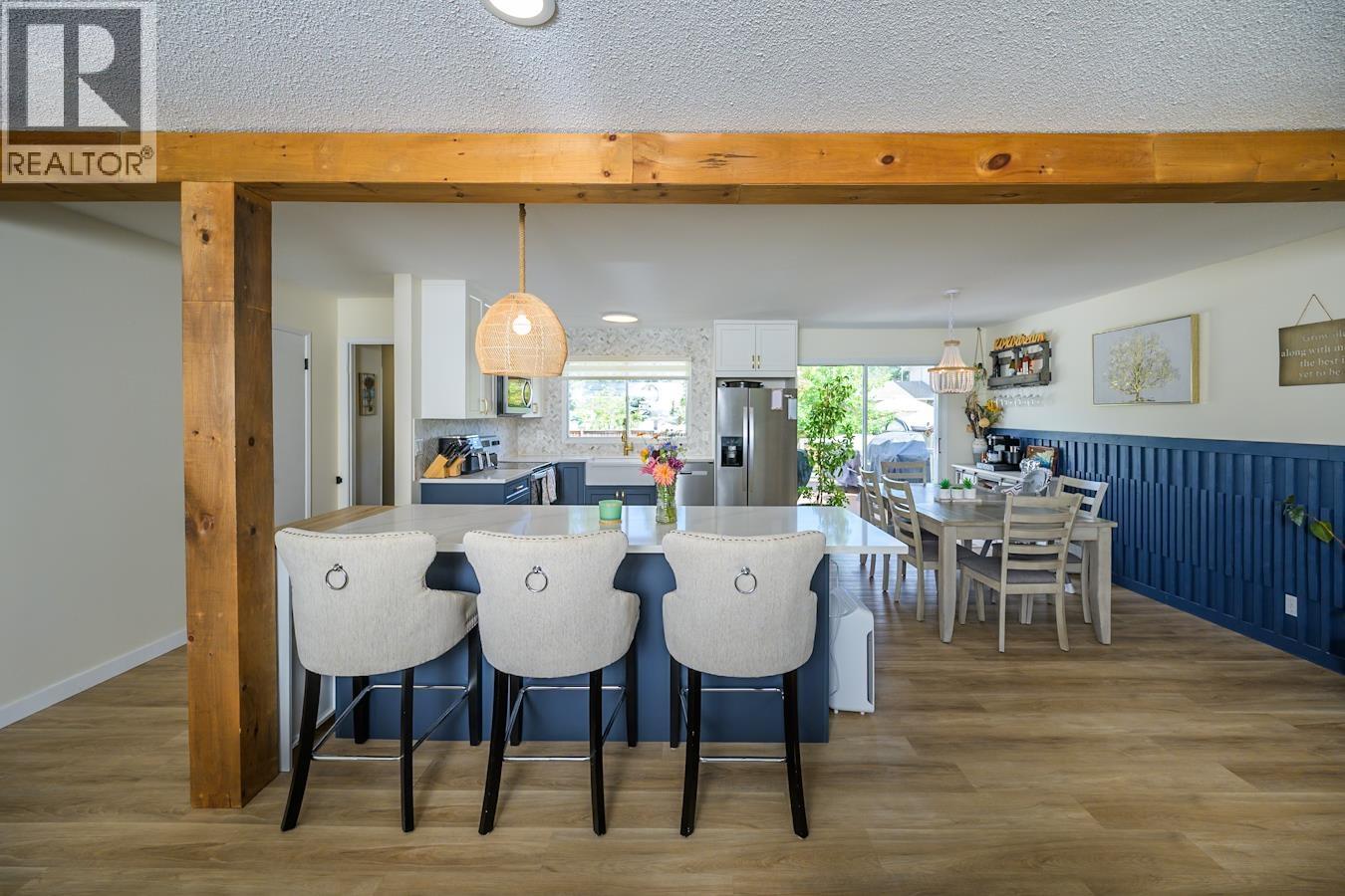 Photo 4 of 192 Mcdermid Drive, Prince George BC