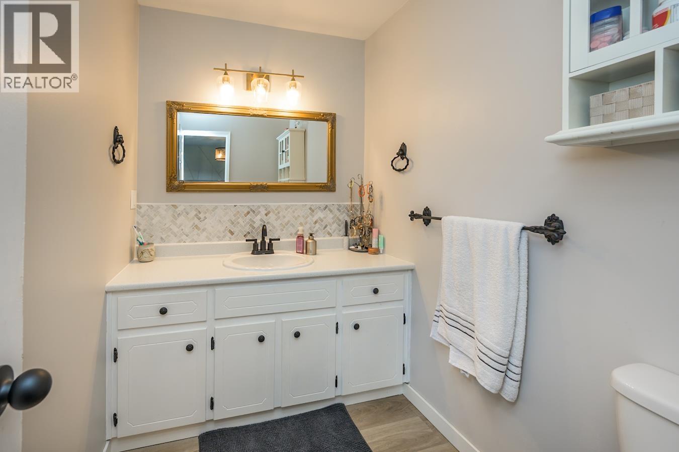 Photo 9 of 192 Mcdermid Drive, Prince George BC