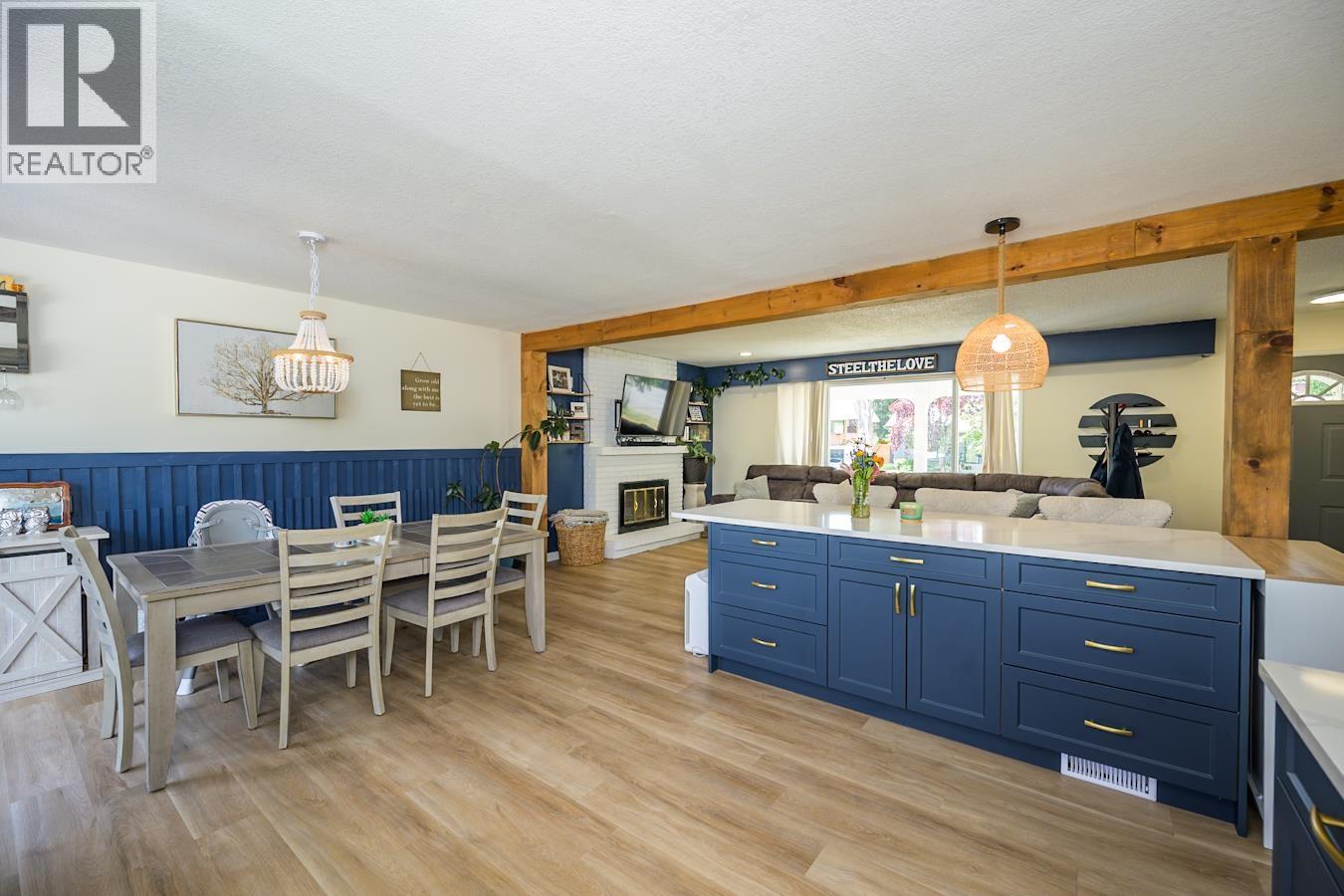 Photo 6 of 192 Mcdermid Drive, Prince George BC