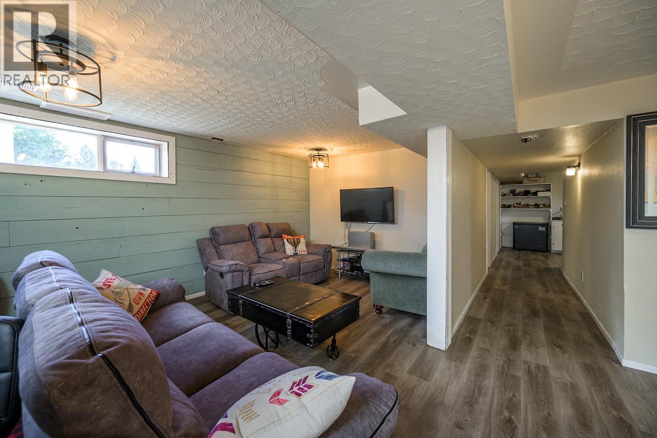 Photo 15 of 192 Mcdermid Drive, Prince George BC