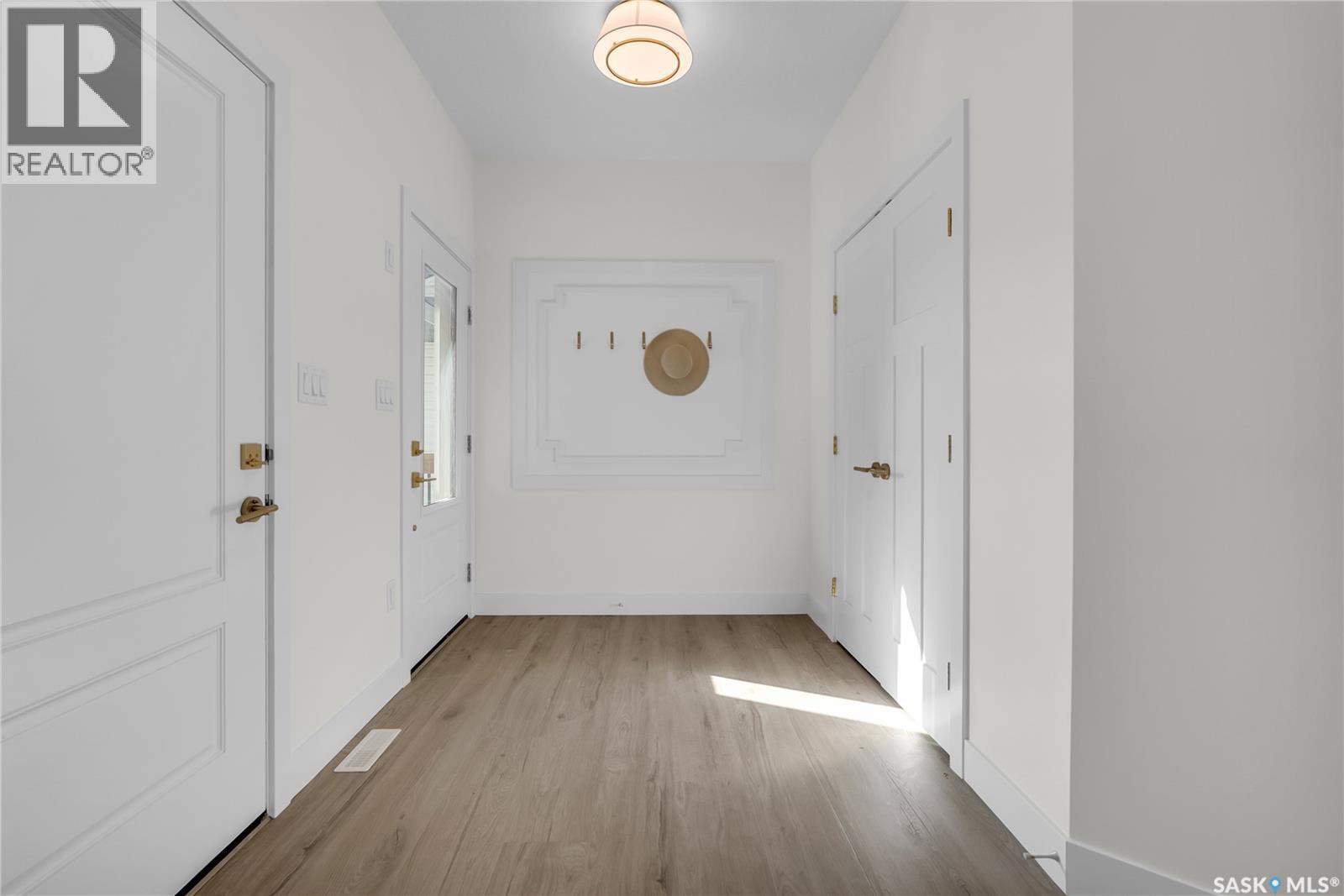 Photo 3 of 307 Sharma Crescent, Saskatoon SK