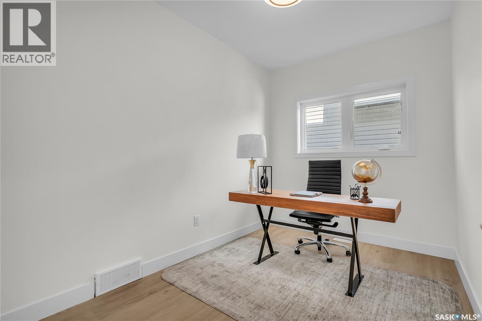 Photo 5 of 307 Sharma Crescent, Saskatoon SK