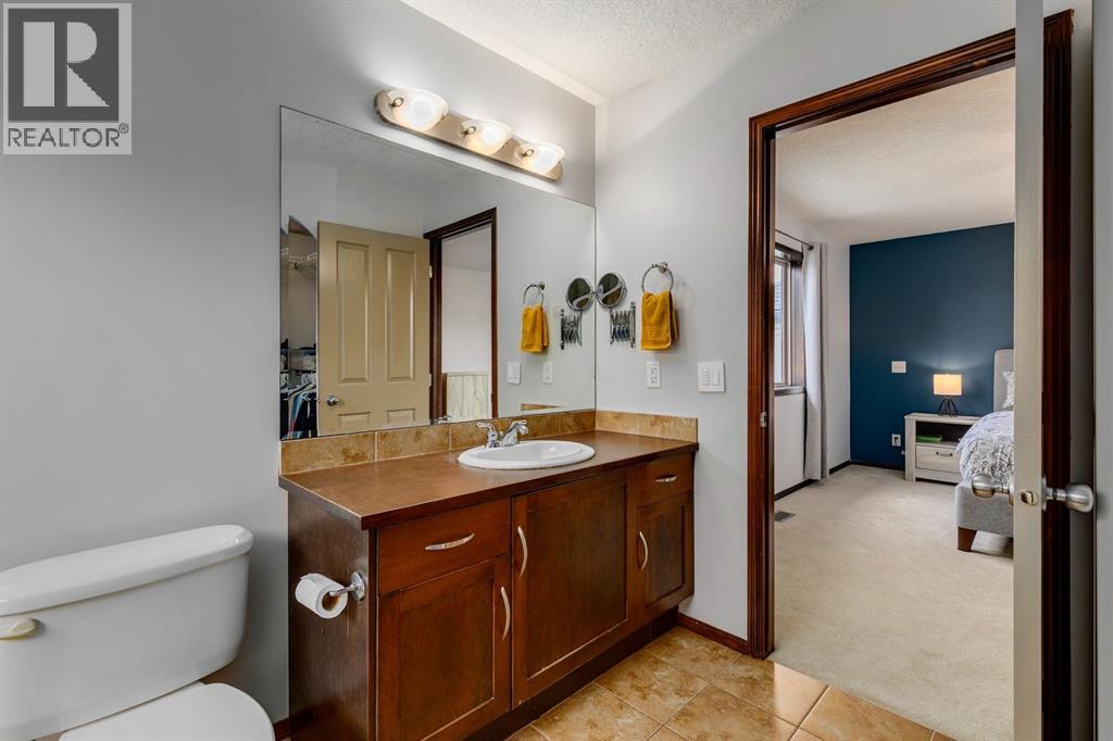 Single Family House for Sale in  Elgin Manor SE McKenzie Towne Calgary 
