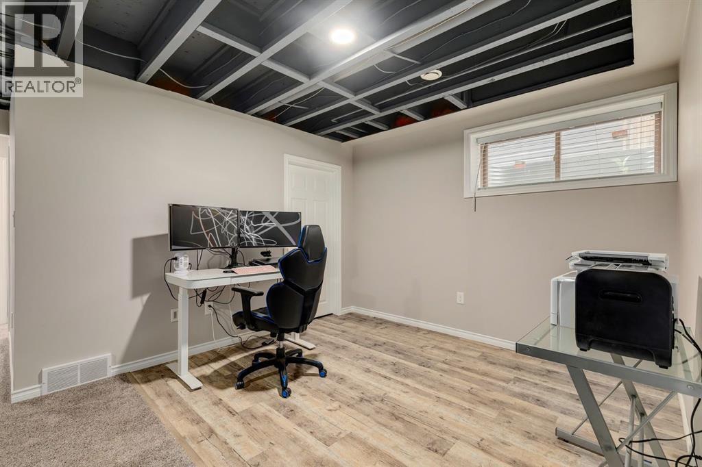 Single Family House for Sale in  Elgin Manor SE McKenzie Towne Calgary 