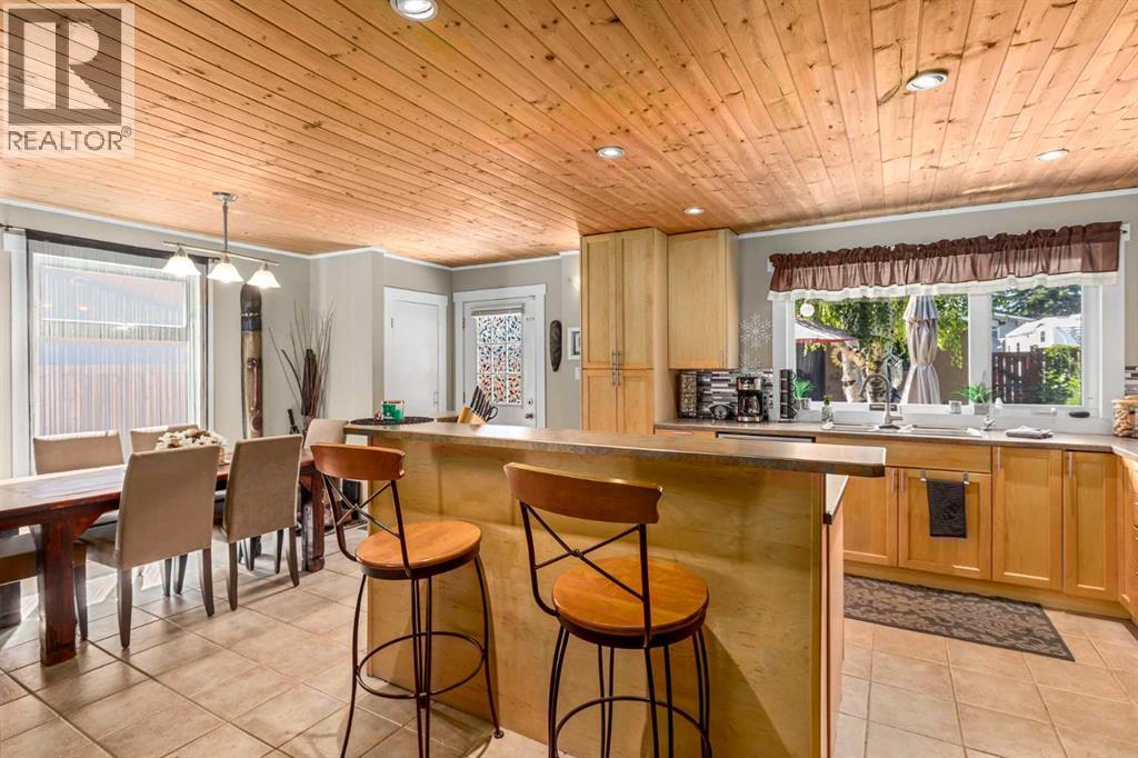 Single Family House 3 Level for Sale in  Forlee Drive SE Forest Heights Calgary 