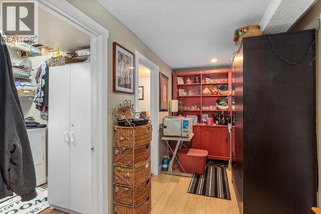 Single Family House 3 Level for Sale in  Forlee Drive SE Forest Heights Calgary 